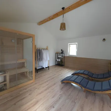 Elani Appartement *