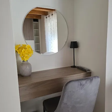 Elani Apartman