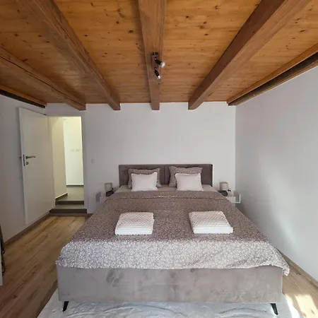 Elani Appartement *